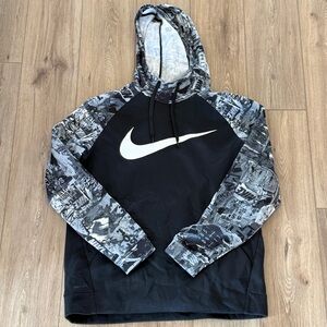 Nike Dri-FIT Men’s Hoodie Large Black White Swoosh Camo Sleeves Pullover L